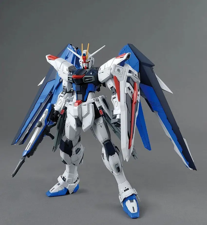 MG 1/100 Freedom Gundam Ver.2.0 & Kira Yamato