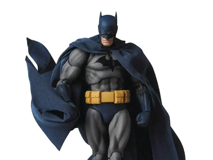 Batman Hush MAFEX No.105 Batman Action Figure