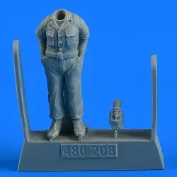 Aerobonus 480208 1/48 USAF WWII Aircraft Mechanic for TSM