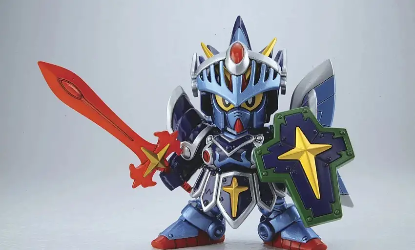 Gundam Legend BB #393 Knight Gundam (Full Armor) Model Kit