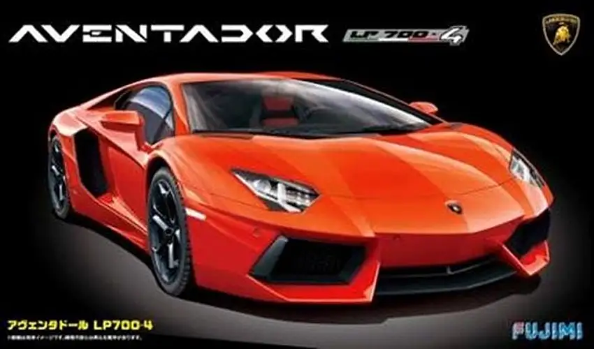 Lamborghini Aventador LP700-4 Sports Car 1/24 Fujimi