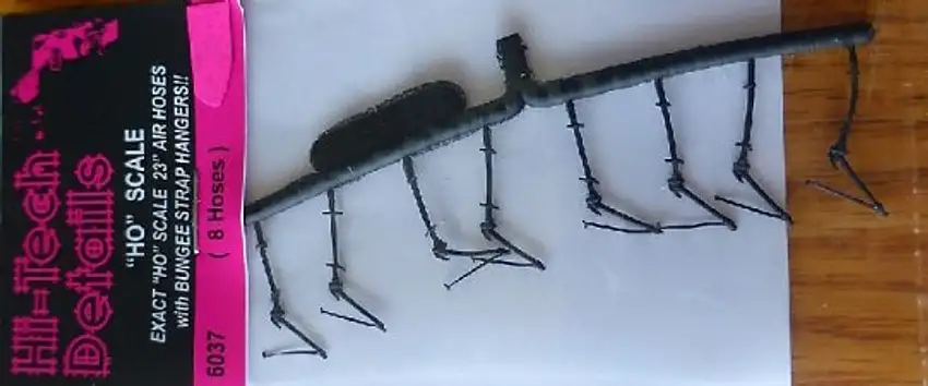 Exact 23" Real Rubber Air Hoses w/Bungee Strap Hangars (8) HO Hi-Tech Details