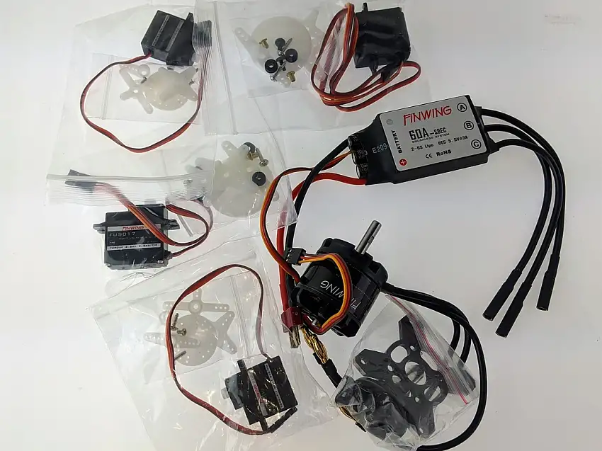 M2815 Motor, 60A ESC, 1x 17g, 4x 9g Servo - Power Package