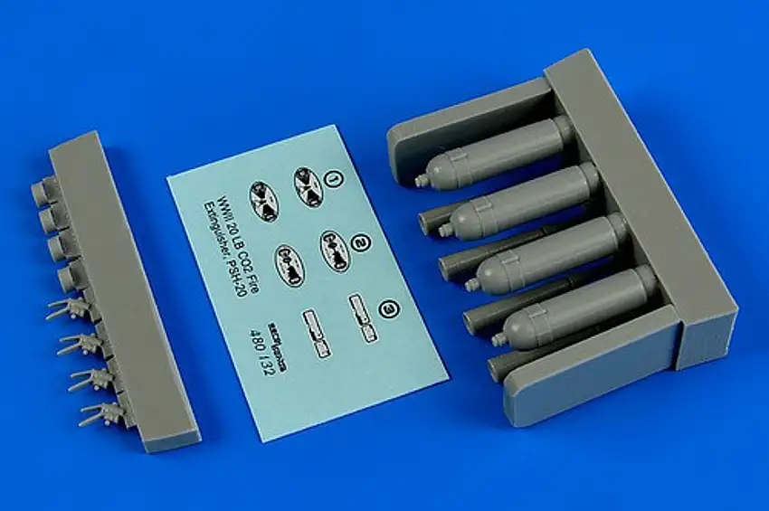 WWII US Army CO2 PSH20 Fire Extinguisher 1/48 Aerobonus