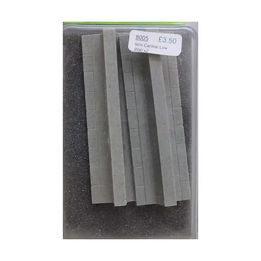 9cm Central Low Wall