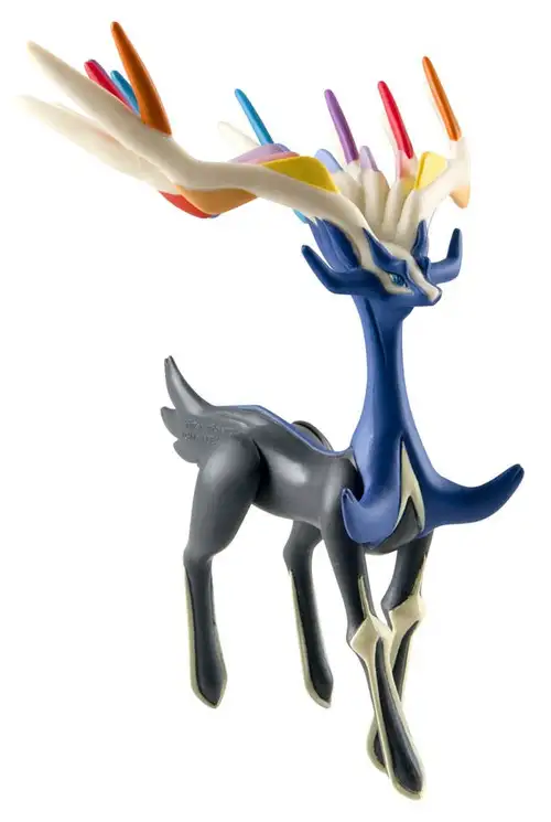 Pokemon TOMY Legendary Xerneas 4-Inch Trainer's Choice Figure