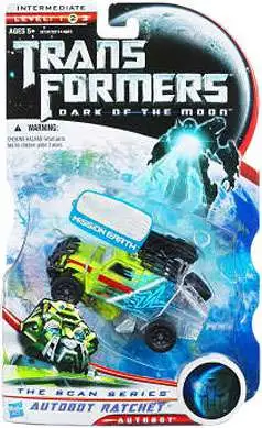 Transformers Dark of the Moon The Scan Series Autobot Ratchet Exclusive Deluxe Action Figure
