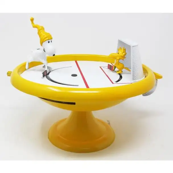 Atlantis Peanuts Snoopy and Woodstock Bird Bath Ice Hockey Game
