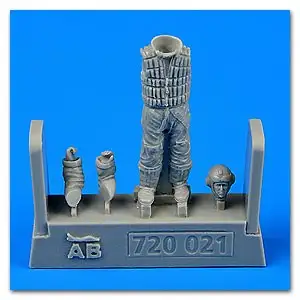 Aerobonus 720021 1/72 WWII German Luftwaffe Pilot w/Life Jacket