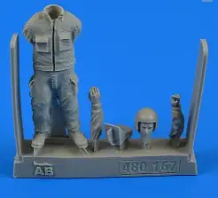 Aerobonus 480167 1/48 Warshaw Pact Aircraft Mechanic #3 (w/Wheel Chock)