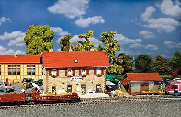 Faller 190119 St Johann Railway station set