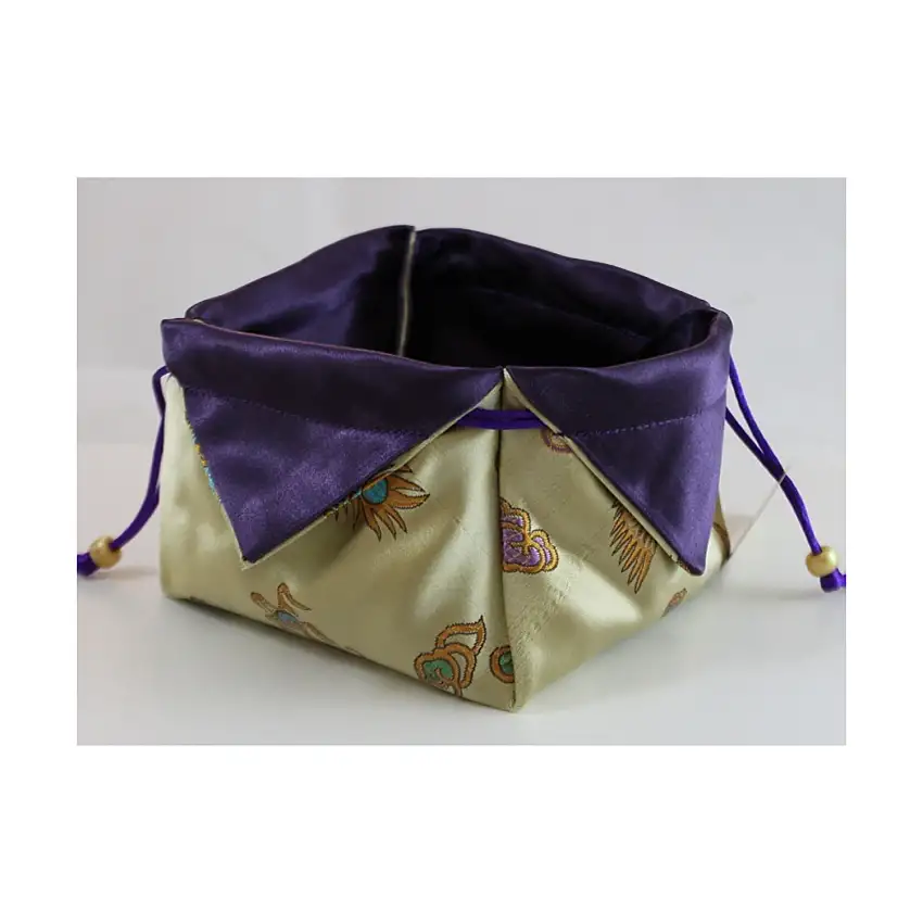 Amethyst Dragon Lotus Dice Bag (Deluxe)