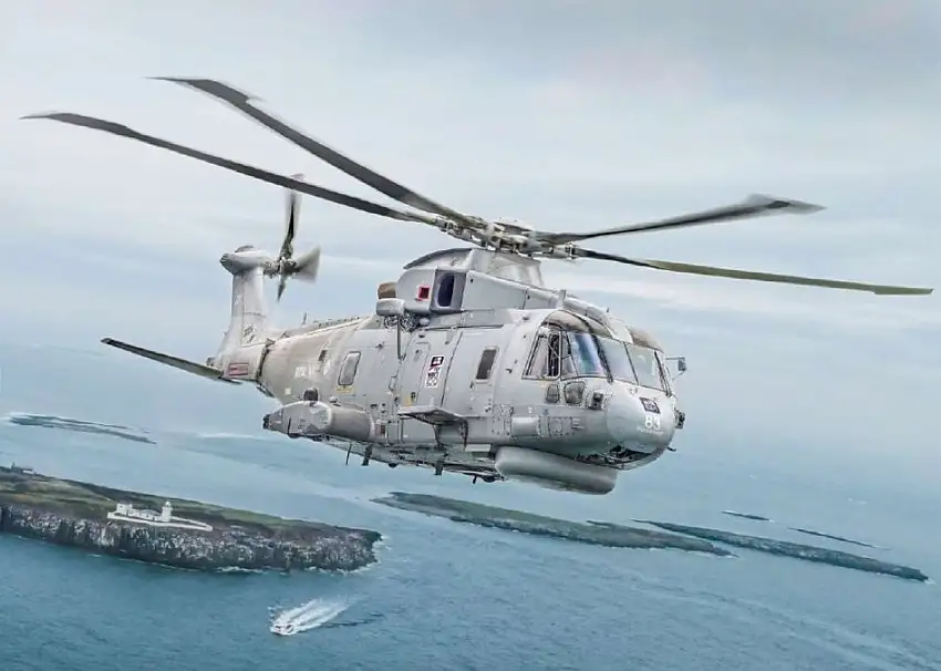 AW101 Merlin HM1 Helicopter 1/72 Italeri