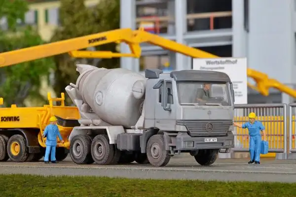 Kibri 14062 MB Actros Cement Mixer Kit