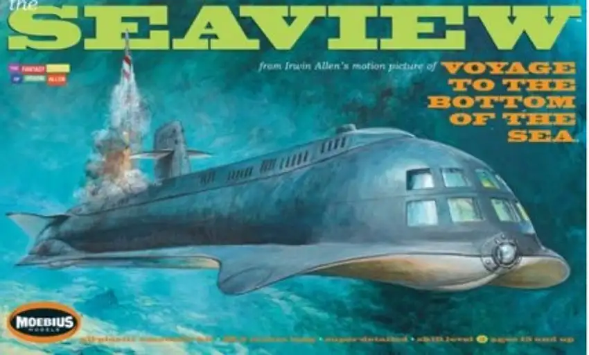 Voyage to the Bottom of the Sea: Seaview 8-Window Submarine Movie Version 1/128 Moebius Models