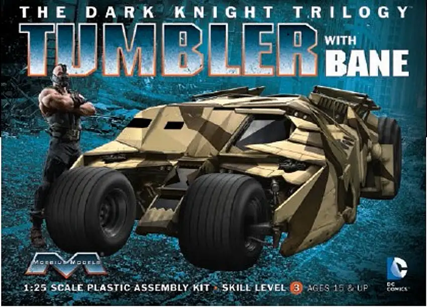 Batman The Dark Knight Trilogy: Batmobile Tumbler w/Bane Figure 1/25 Moebius