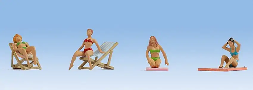 Female Sunbathers (4) w/Chairs & Mats HO Scale Noch