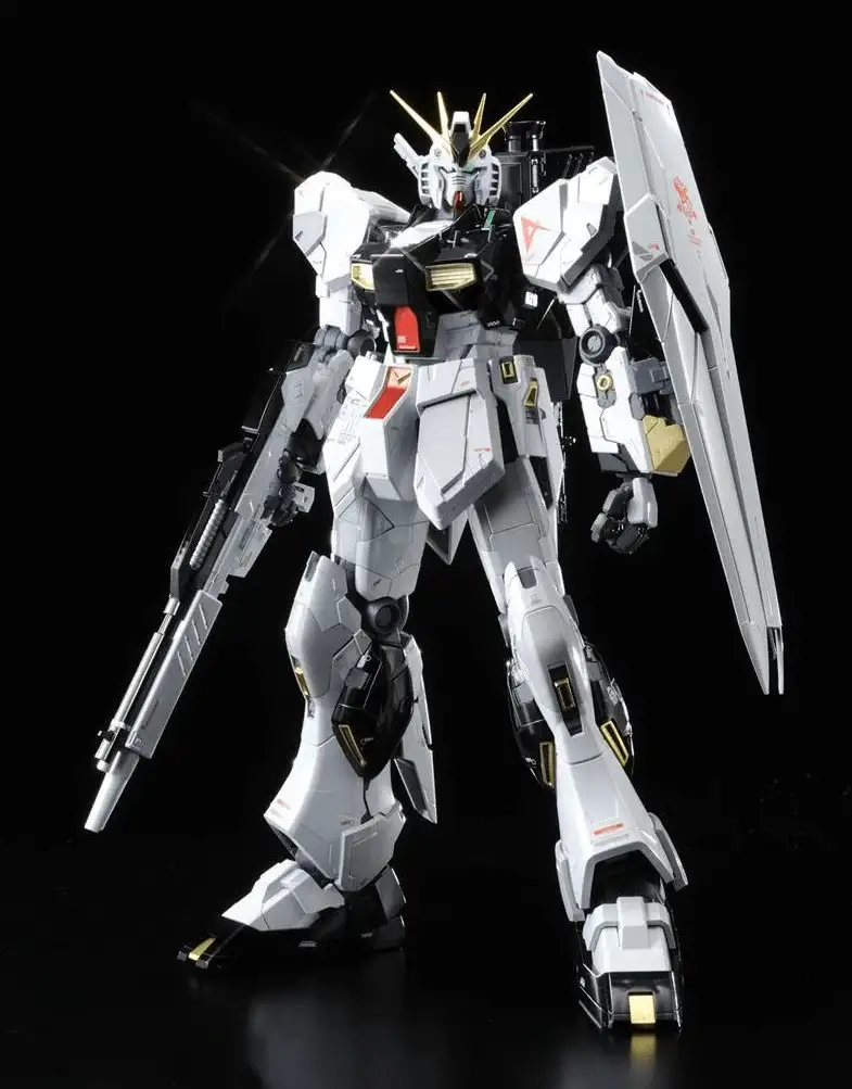 1/100 MG Nu Gundam Ver. Ka Titanium Finish Ver.