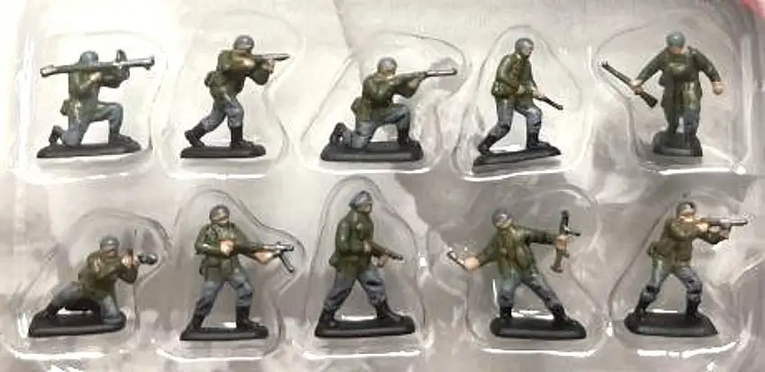 WWII German Fallschirmjager Figure Set (10) (Pre-Painted) 1/144 Pegasus