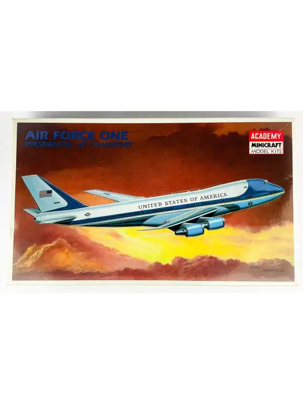 Academy 2104 USAF VC-25A 'Air Force One' 1/288 Scale Plastic Model Kit