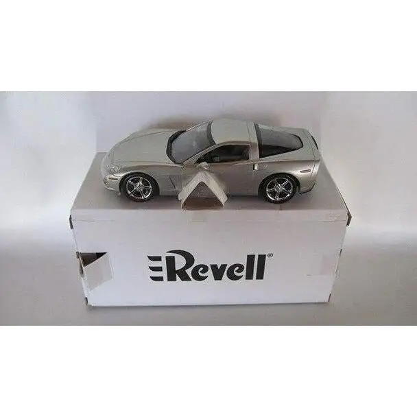 Revell 1/25 2006 Corvette Coupe Silver