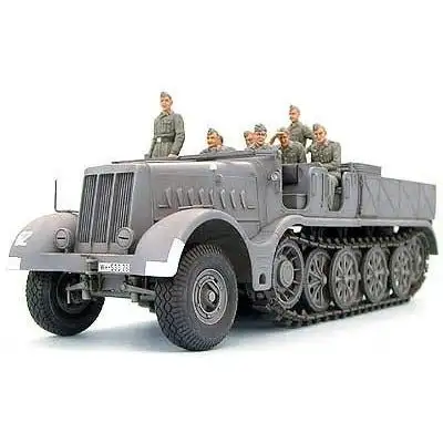 Tamiya 1/35 German 18T Heavy Half Track