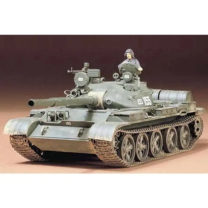 Tamiya 1/35 RUSSIAN T62 TANK KIT