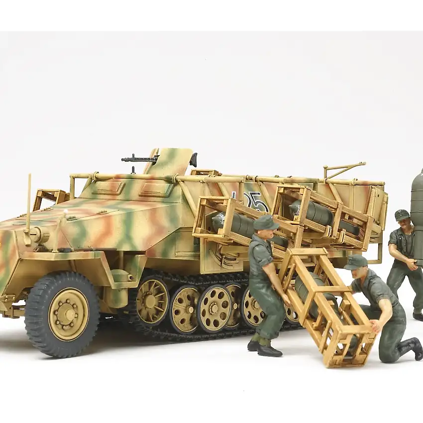 Tamiya 1/48 Mtl.Spw.Sd.Kfz 251/1 Ausf.D