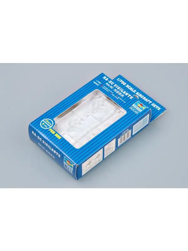 Trumpeter 3420 RA-5C Vigilante Aircraft Set for 1700 Scale Model Warships