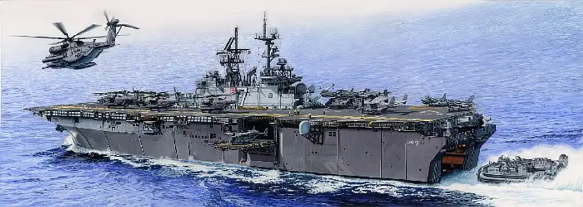 USS Iwo Jima LHD-7 Amphibious Assault Ship 1/350 Trumpeter