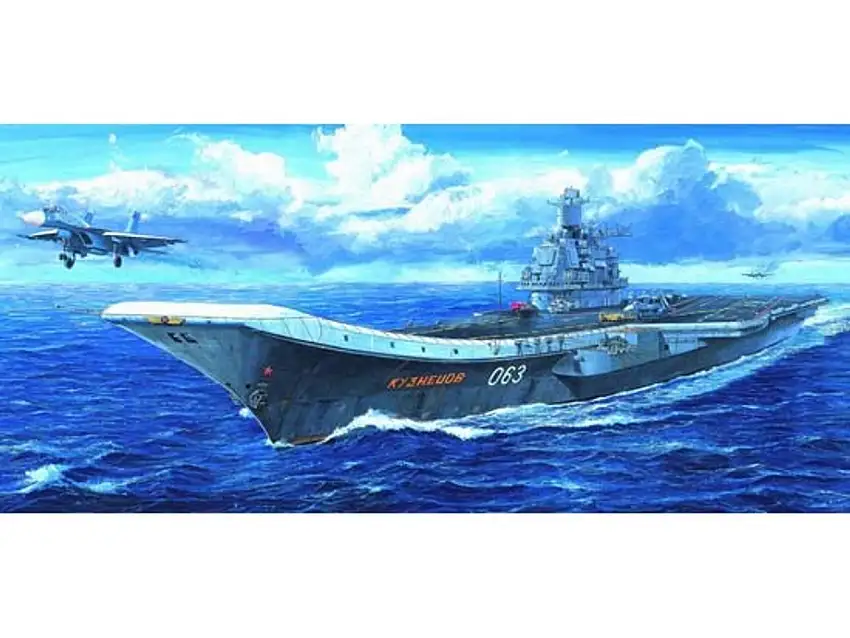 Admiral Kuznetsov Russian Aircraft Carrier 1/700 Trumpeter