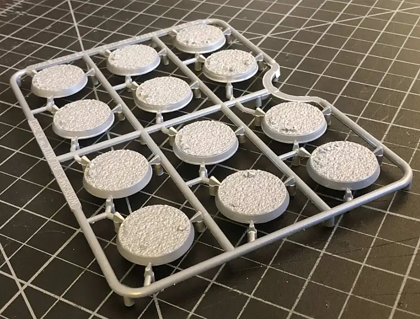 General Accoutrements: 25mm Round Textured Bases (48) Wargames Atlantic