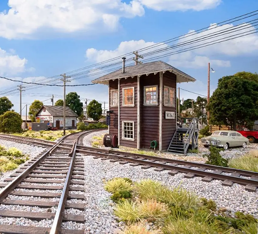 Built-N-Ready Interlocking Tower N Scale Woodland Scenics